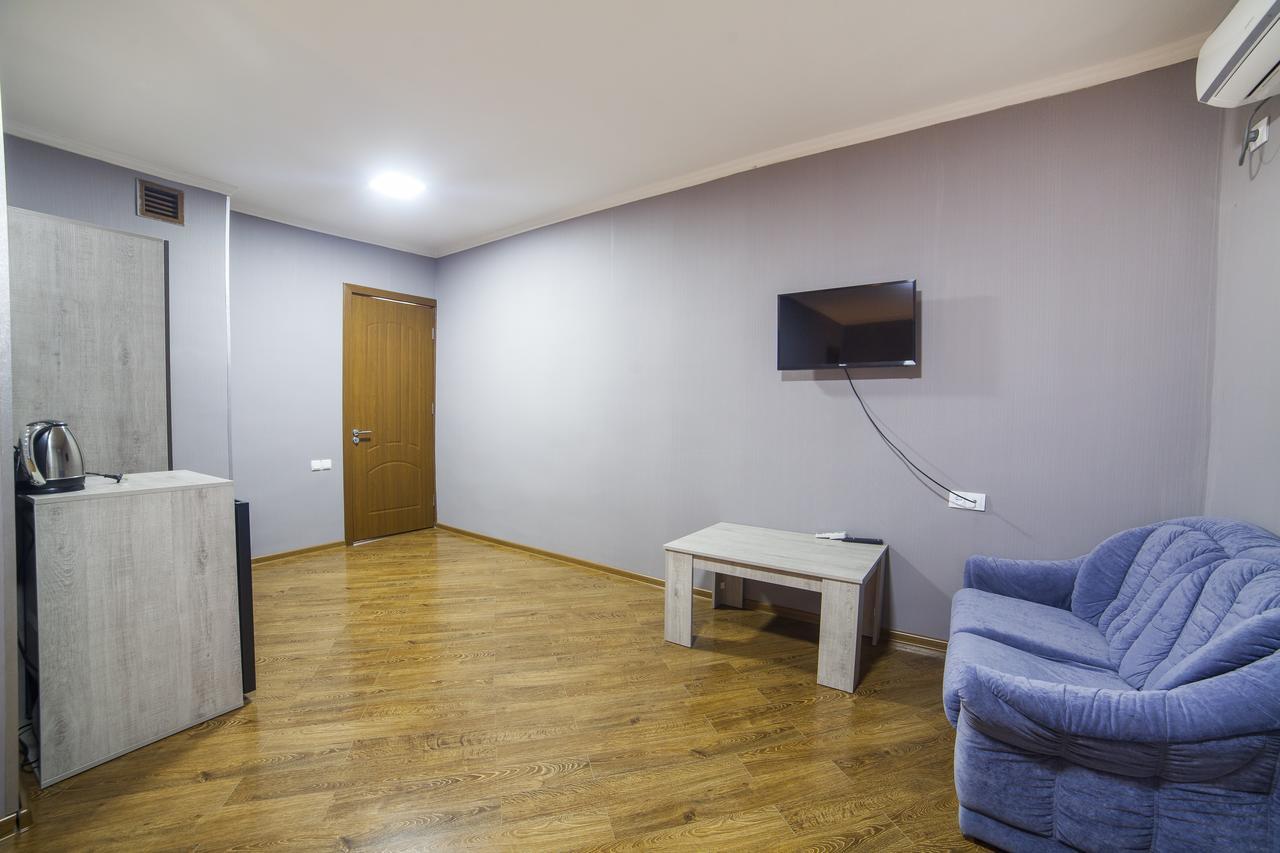 Vardzia Cave Hotel Aspindza Bagian luar foto